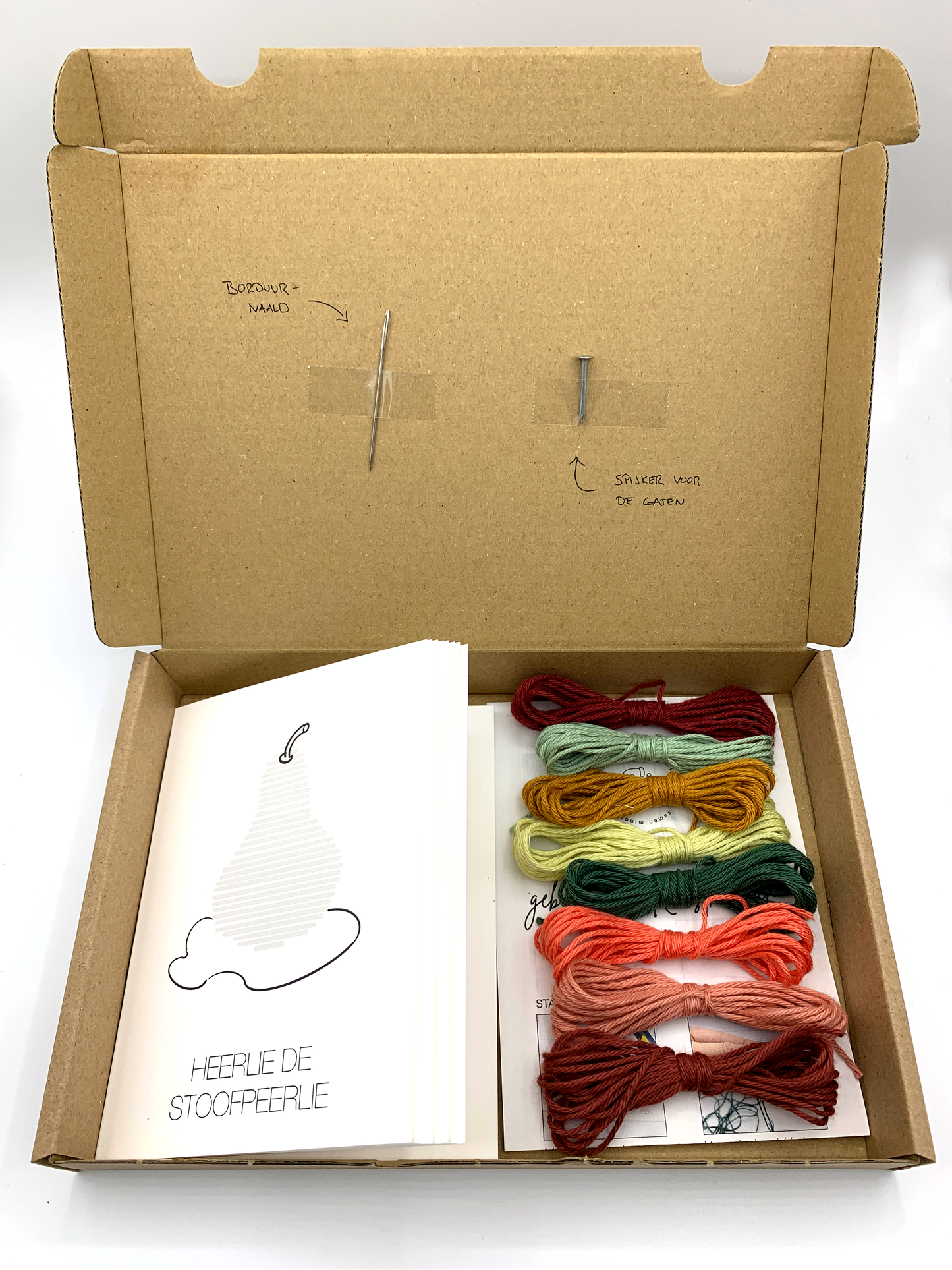 Knutselbox #1 Geborduurde Kerstkaarten